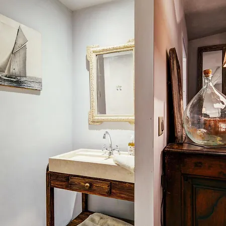 Apartment Charming In The Heart Of Cannes